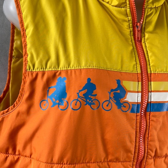 Stranger Things Insulated Vest Size Medium - Picture 5 of 6